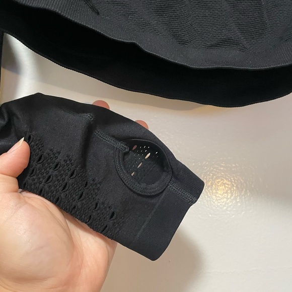 Gymshark Stretch Mesh Style Long Sleeve Workout Top - Picture 4 of 11